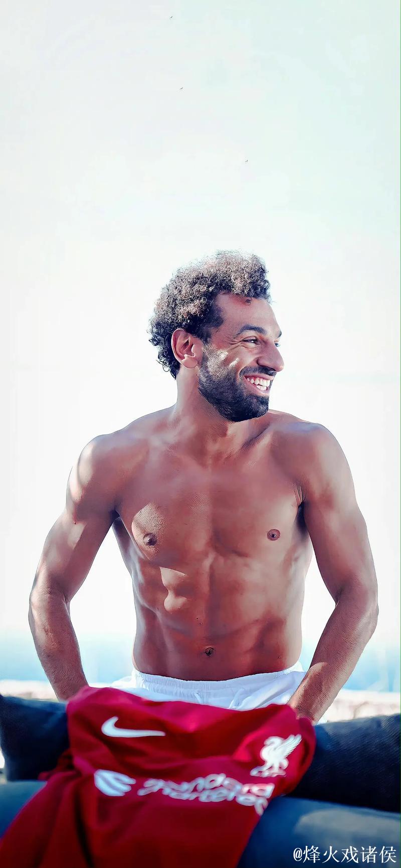 罗伯逊:萨拉赫是俱乐部传奇之一,希望能继续并肩作战 罗伯逊:萨拉赫是俱乐部传奇之一,希望能继续并肩作战