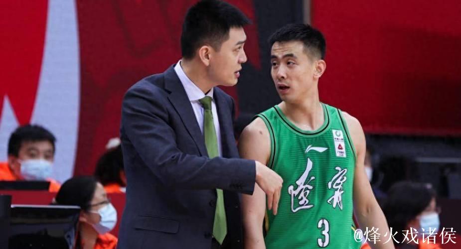 杨鸣率辽篮双胜广厦!双重喜悦难掩,赵继伟意外紧张? 杨鸣率辽篮双胜广厦!双重喜悦难掩,赵继伟意外紧张?